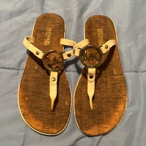 Michael Kors, flip-flop sandals